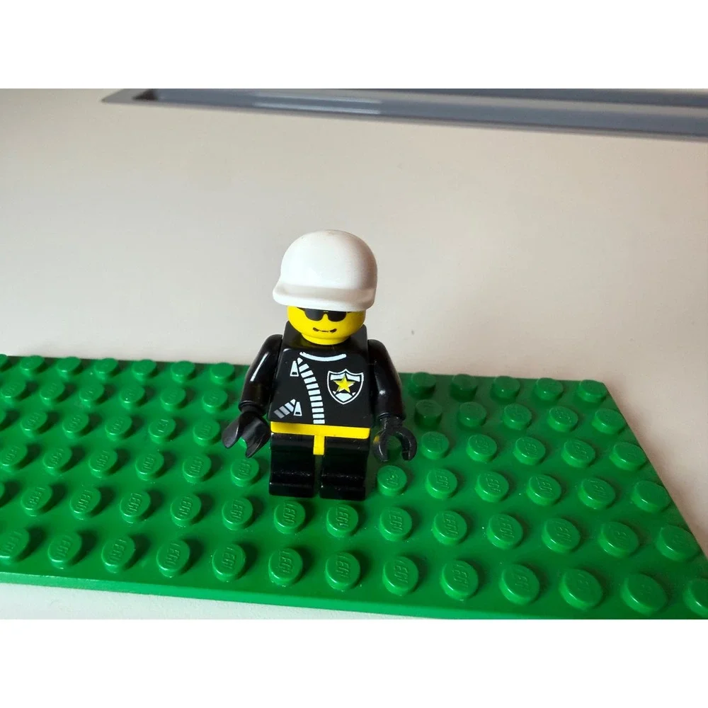 LEGO Minifigure Police Officer Lot 2pc Black White Vintage City Cop Figures